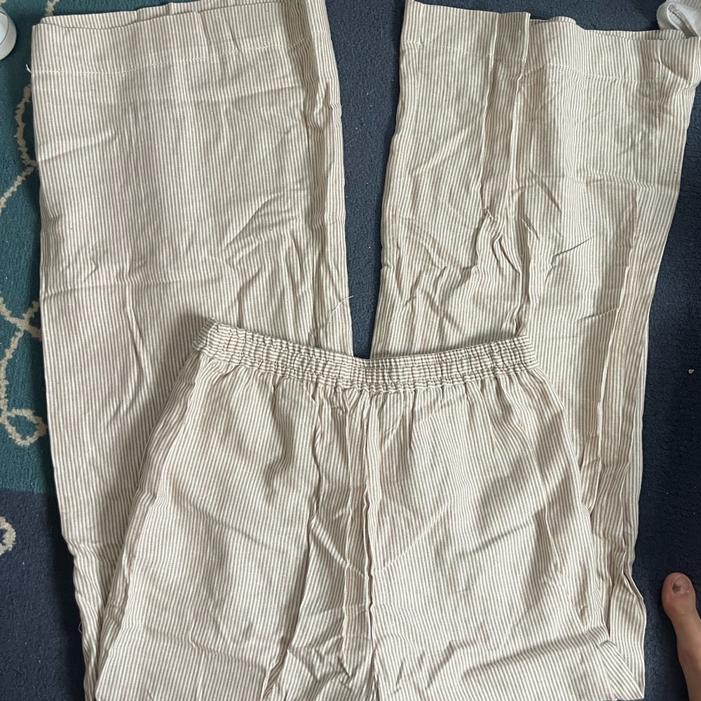 Max Studio Linen Pants - Picture 2 of 4